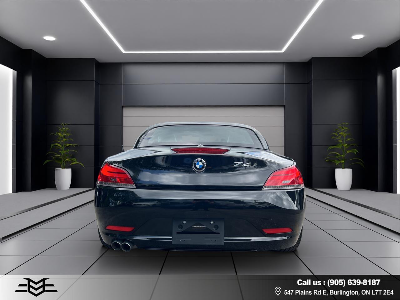 2011 BMW Z4 Roadster SDrive30i - 6-SPEED MANUAL !!!! Photo