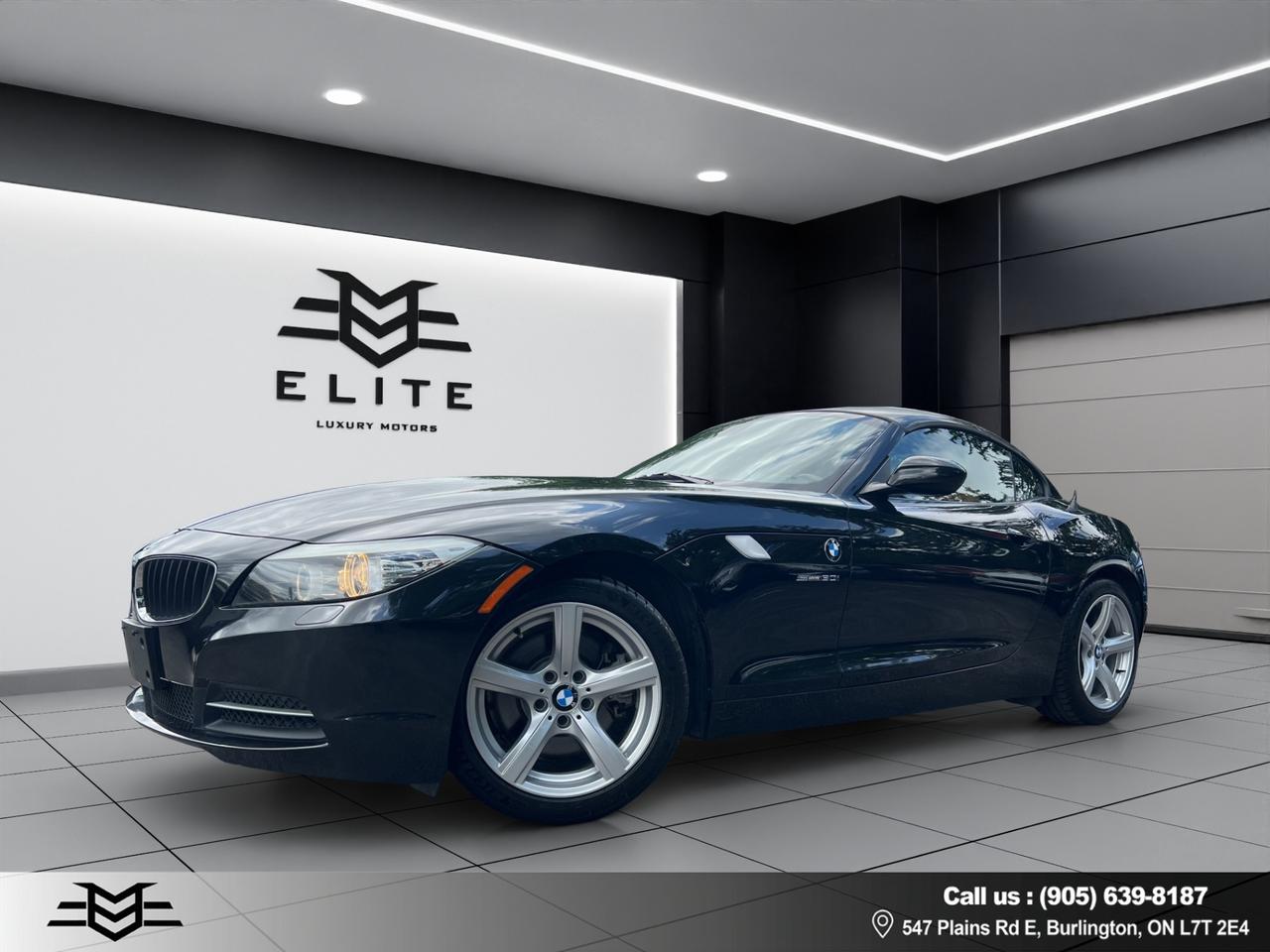 2011 BMW Z4 Roadster SDrive30i - 6-SPEED MANUAL !!!! Photo
