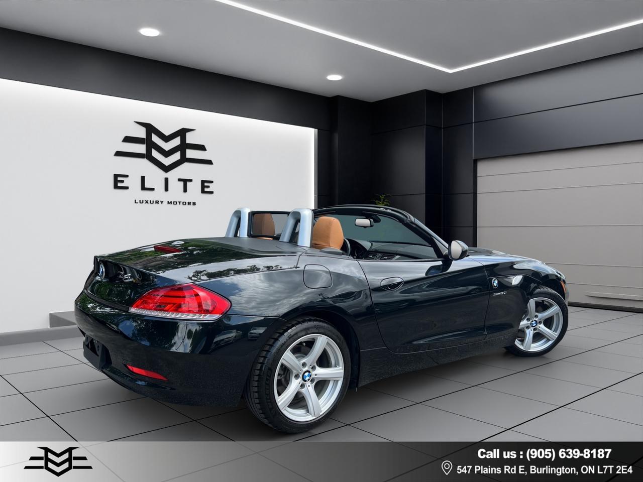 2011 BMW Z4 Roadster SDrive30i - 6-SPEED MANUAL !!!! Photo