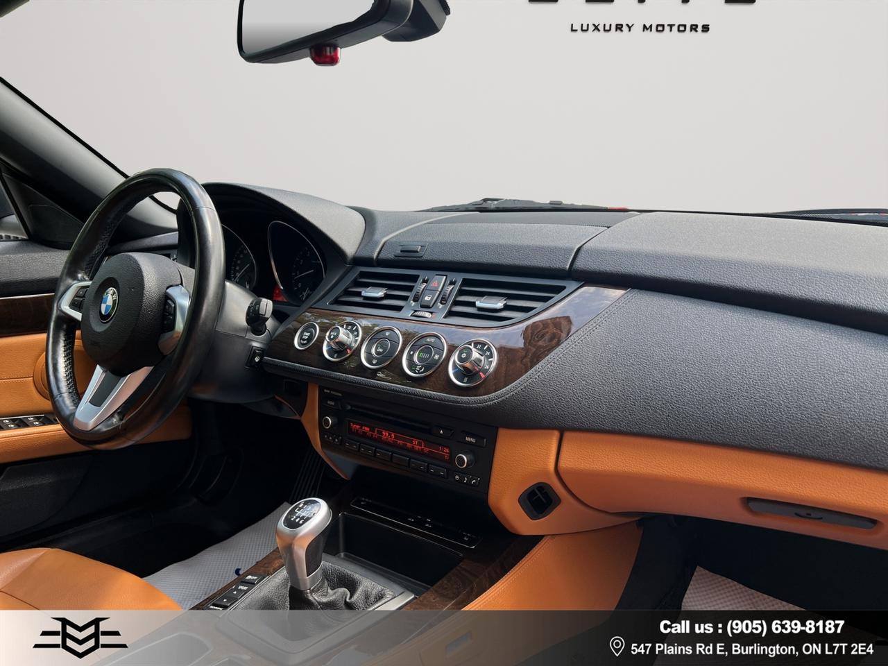 2011 BMW Z4 Roadster SDrive30i - 6-SPEED MANUAL !!!! Photo