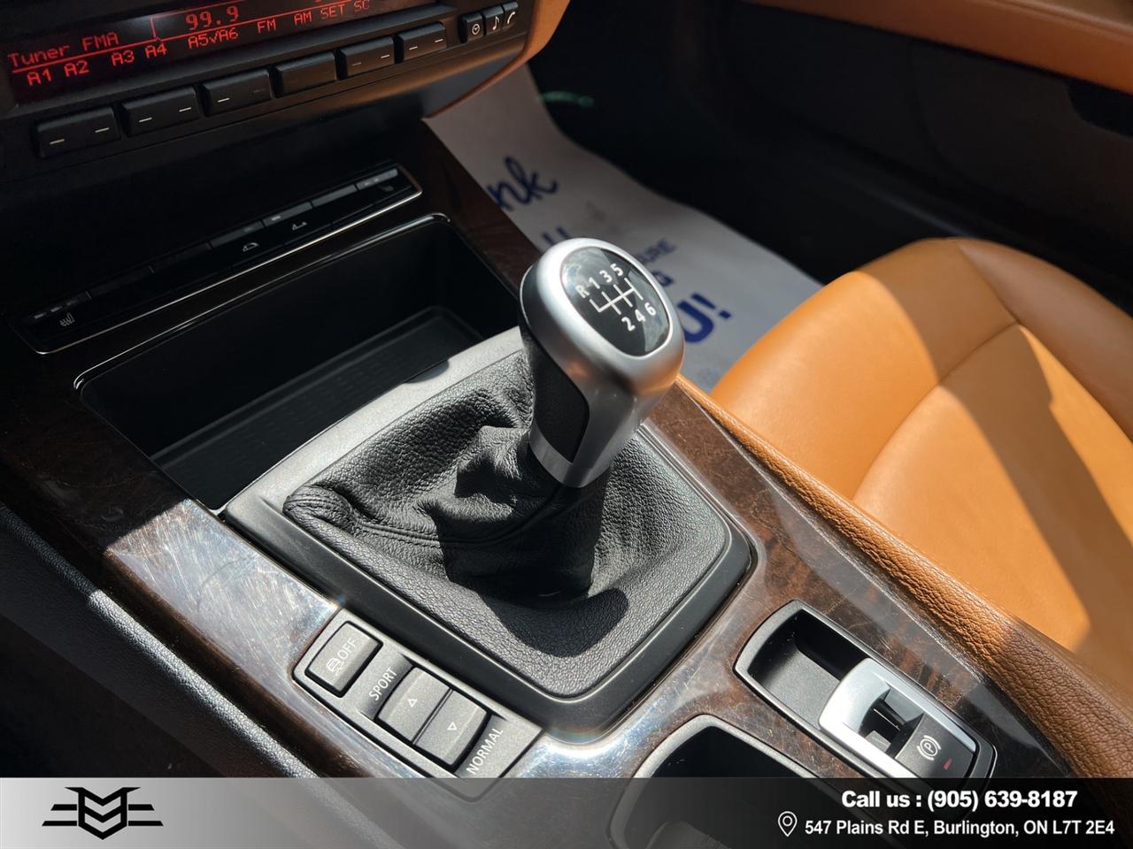 2011 BMW Z4 Roadster SDrive30i - 6-SPEED MANUAL !!!! Photo
