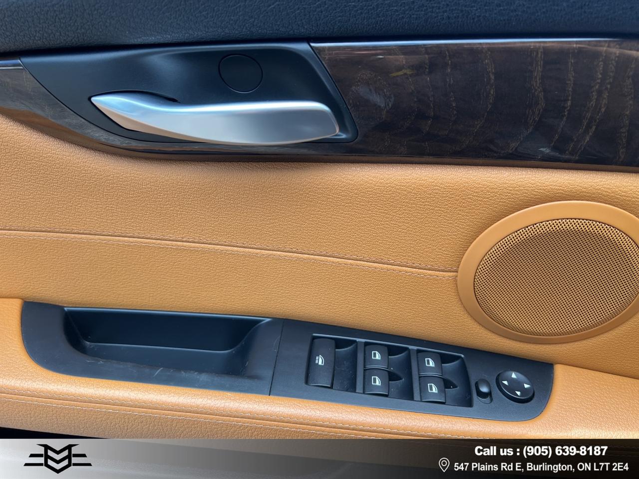 2011 BMW Z4 Roadster SDrive30i - 6-SPEED MANUAL !!!! Photo