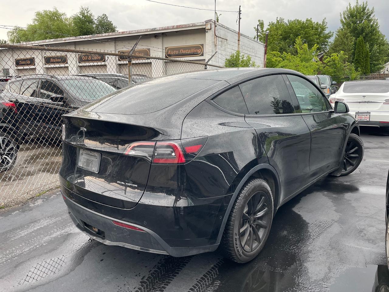 2021 Tesla Model Y Long Range AWD *7 PASS, FRONT & REAR HEATED SEATS* Photo3