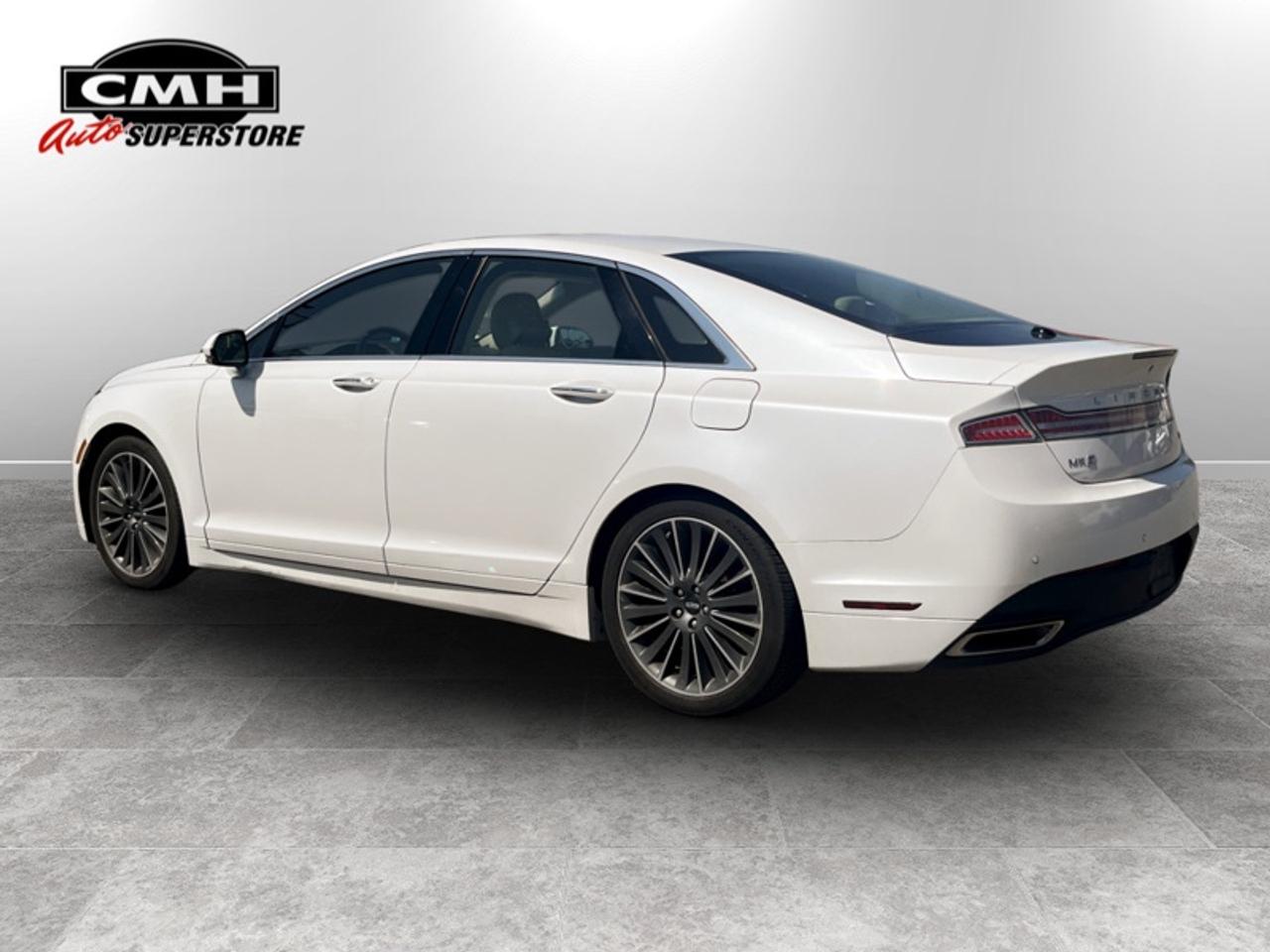 2015 Lincoln MKZ Reserve w/Tech Pkg Photo