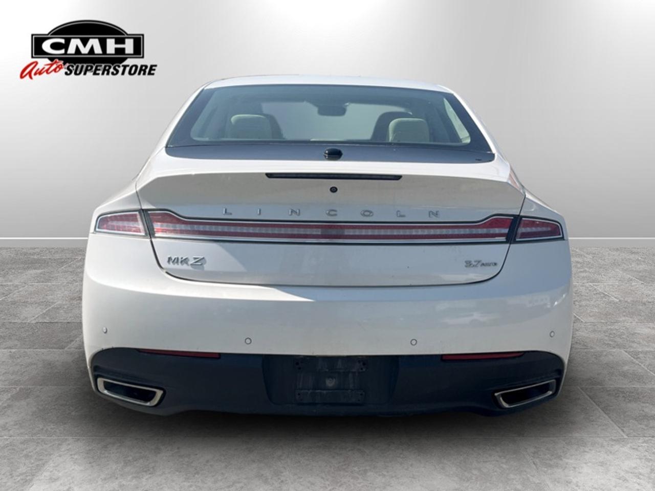 2015 Lincoln MKZ Reserve w/Tech Pkg Photo