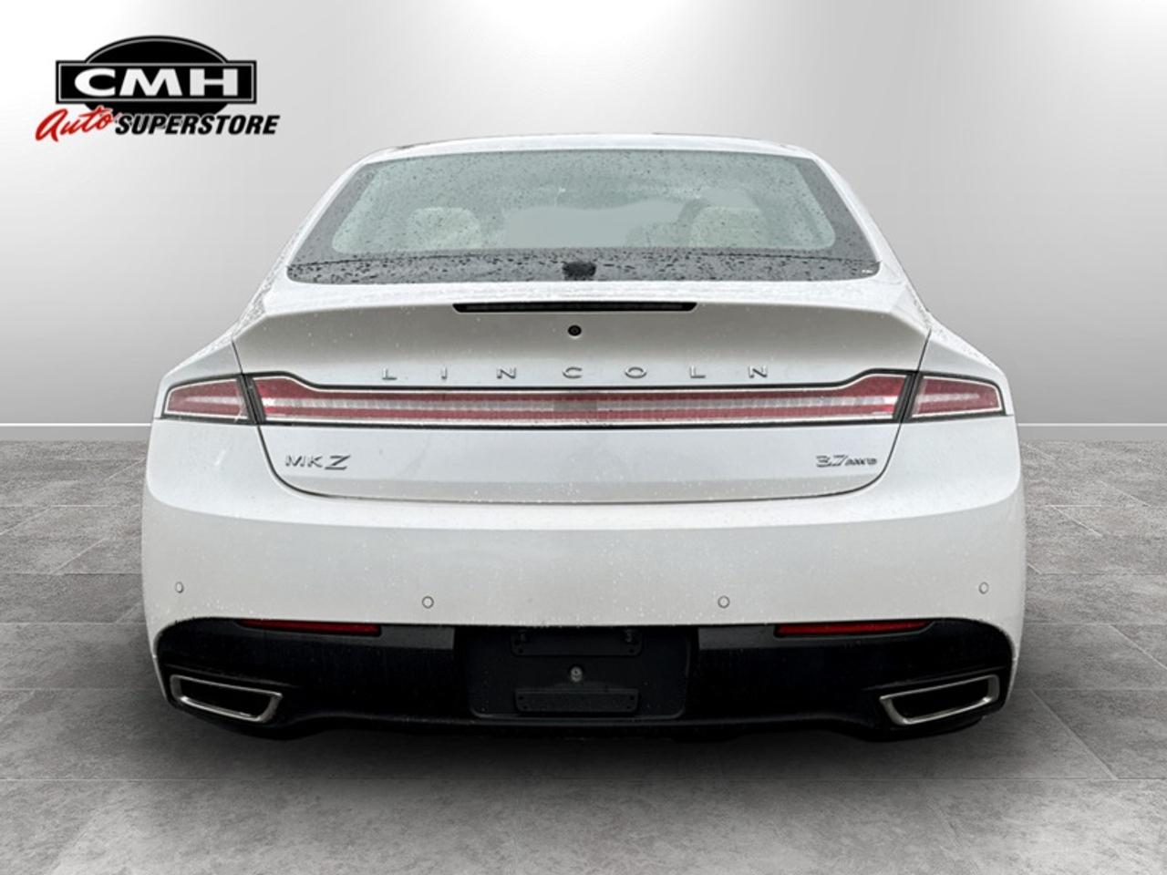 2015 Lincoln MKZ Reserve w/Tech Pkg  **CLEAN CARFAX** Photo
