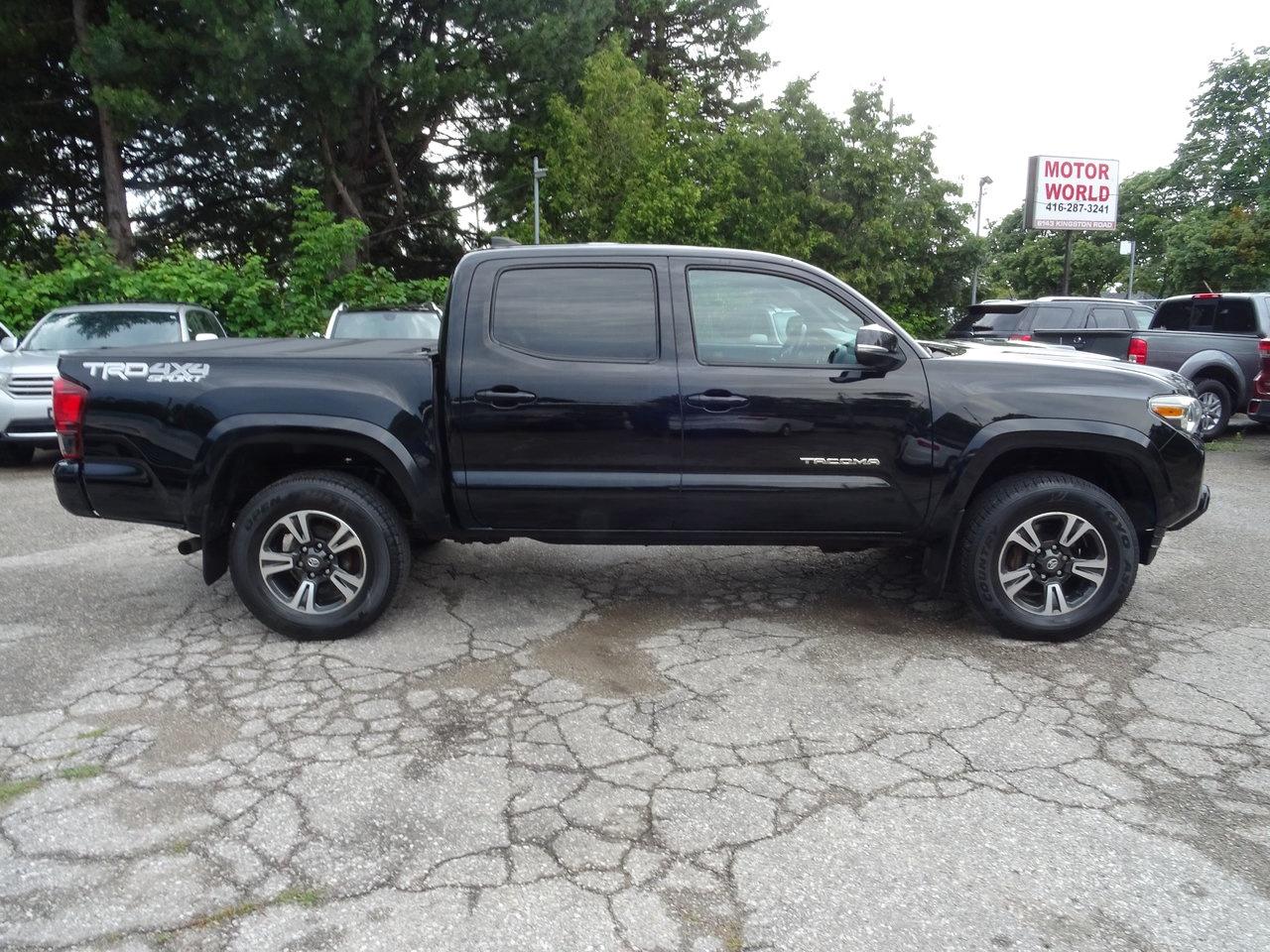 2019 Toyota Tacoma TRD Sport Photo4