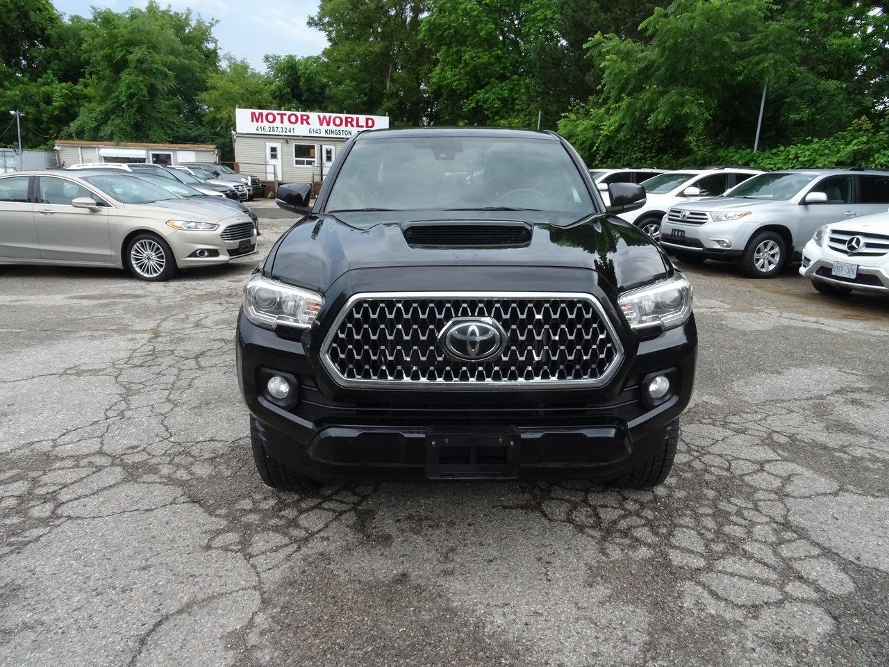 2019 Toyota Tacoma TRD Sport Photo