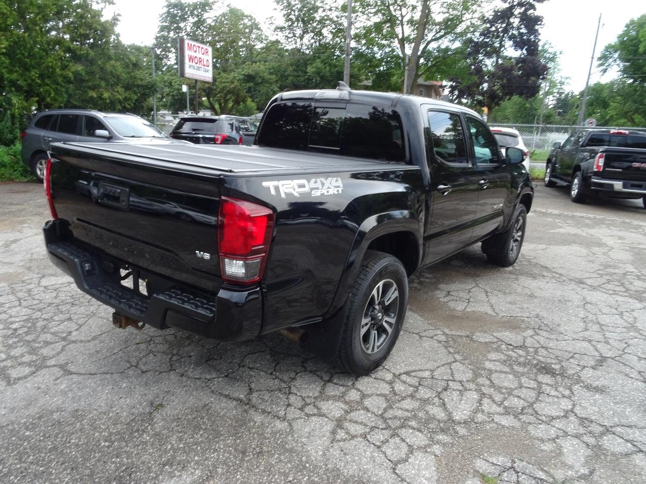 2019 Toyota Tacoma TRD Sport Photo