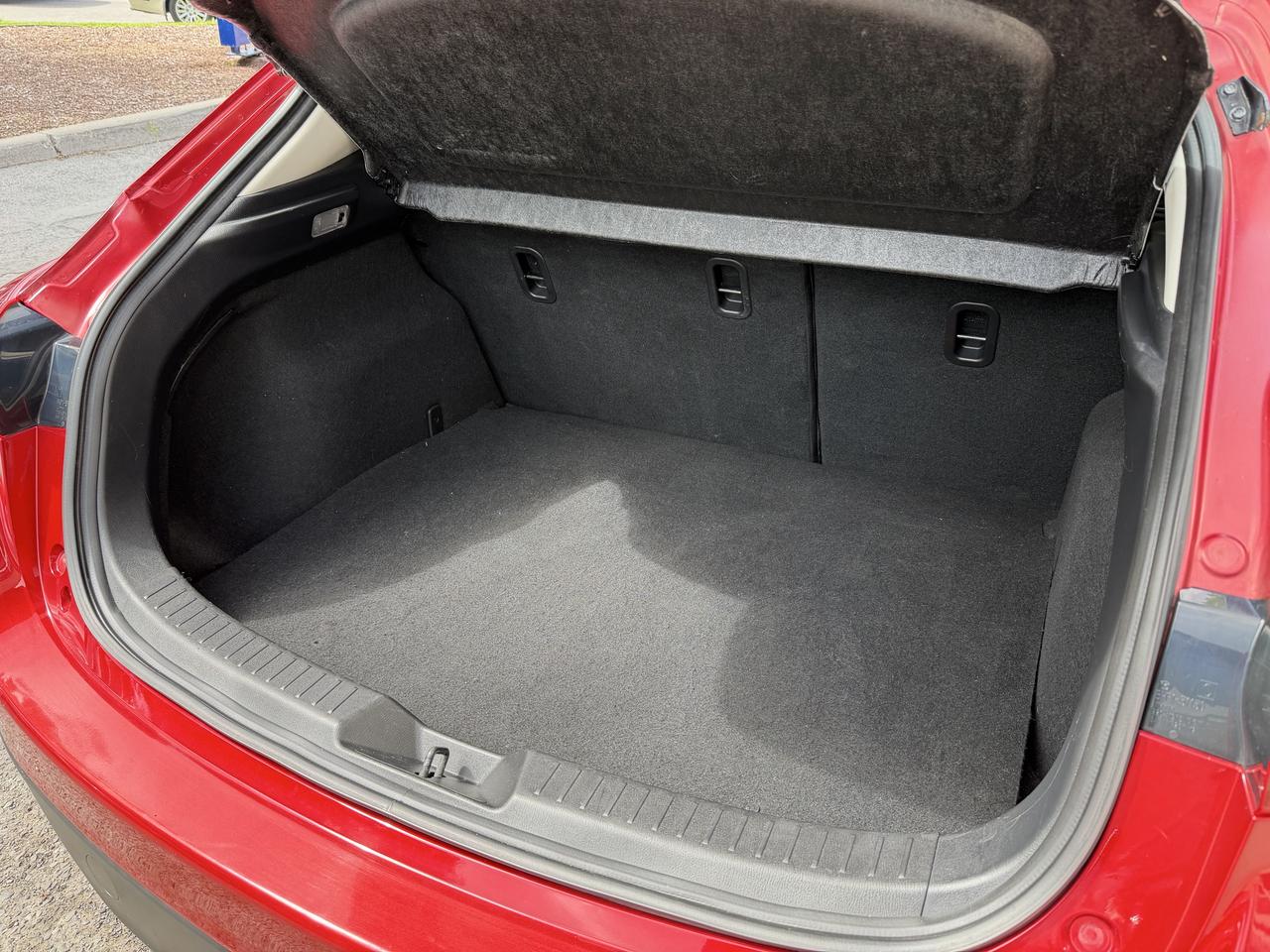 2014 Mazda MAZDA3 GS-SKY - Photo #34