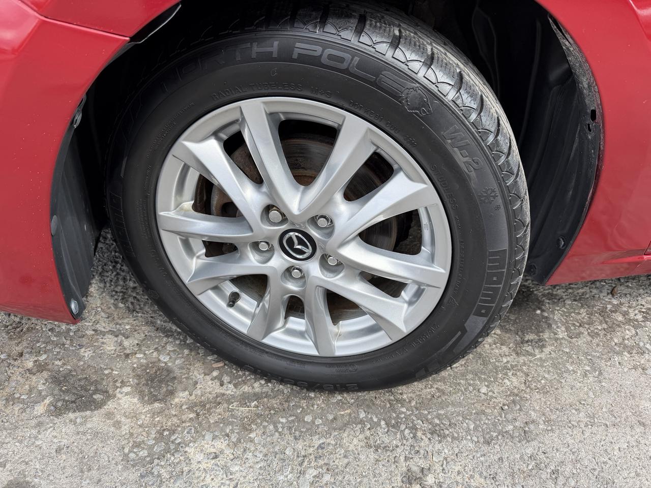 2014 Mazda MAZDA3 GS-SKY - Photo #17