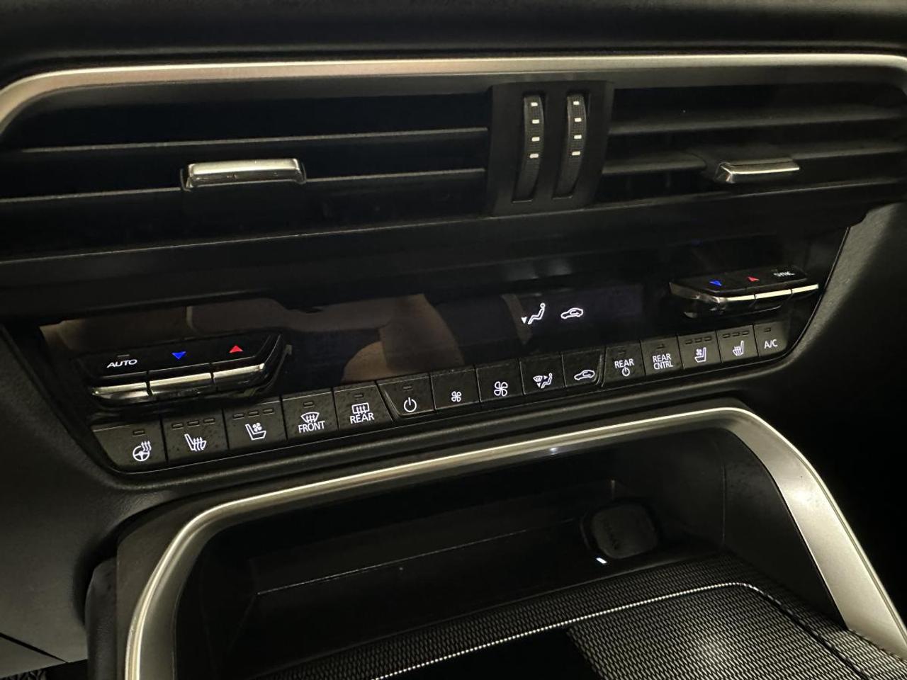 2025 Mazda CX-70 MHEV GT-P AWD Photo