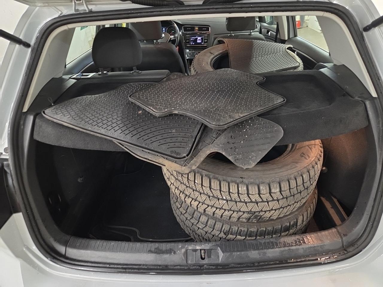 2019 Volkswagen Golf Comfortline, 1 OWNER, HEATED SEATS, BACK-UP CAM!! - Photo #8