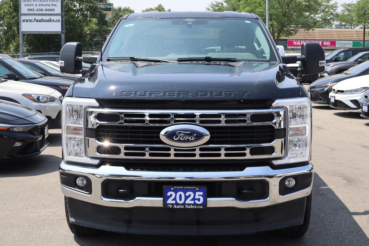 2025 Ford SUPER DUTY F-250 SRW XLT 4WD Crew Cab 6.75' Box Photo2