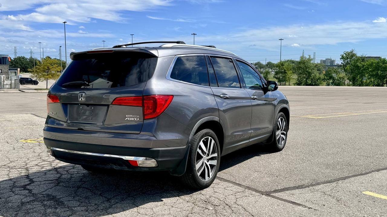2016 Honda Pilot Touring Photo2