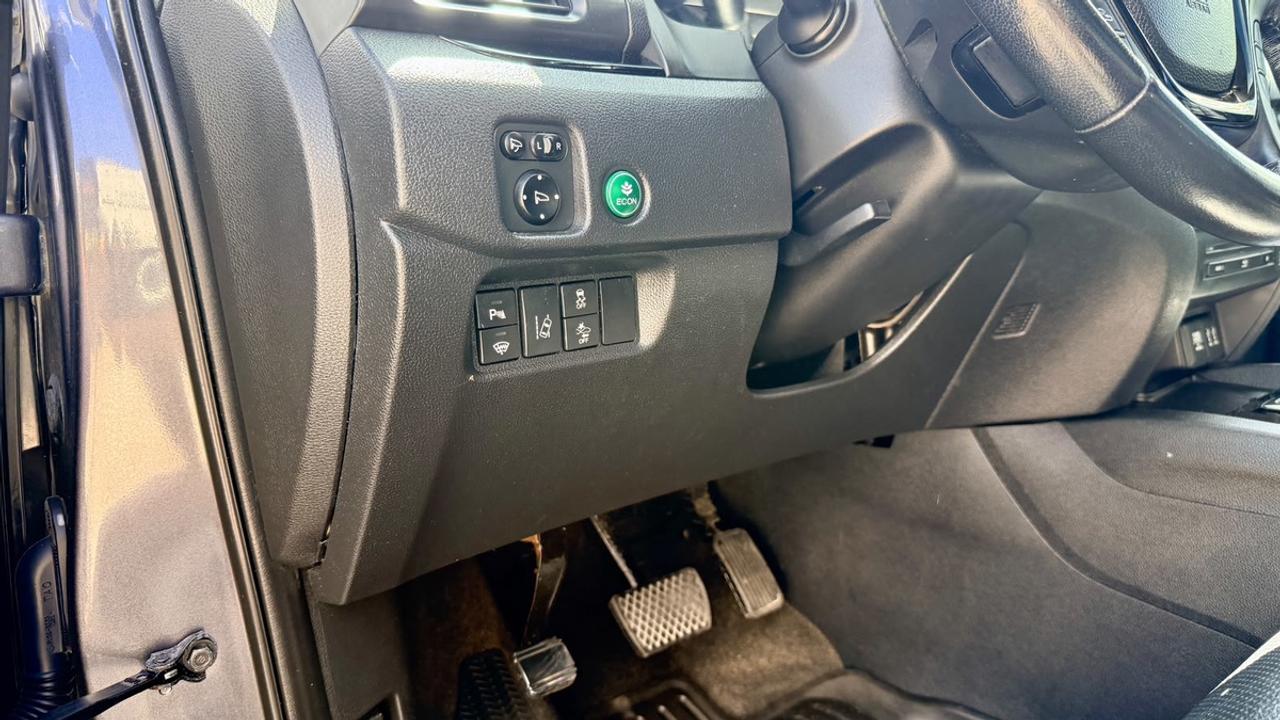 2016 Honda Pilot Touring Photo
