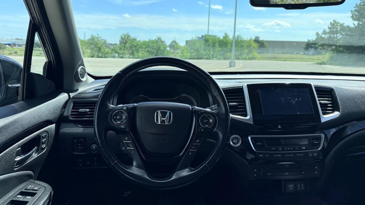 2016 Honda Pilot Touring Photo