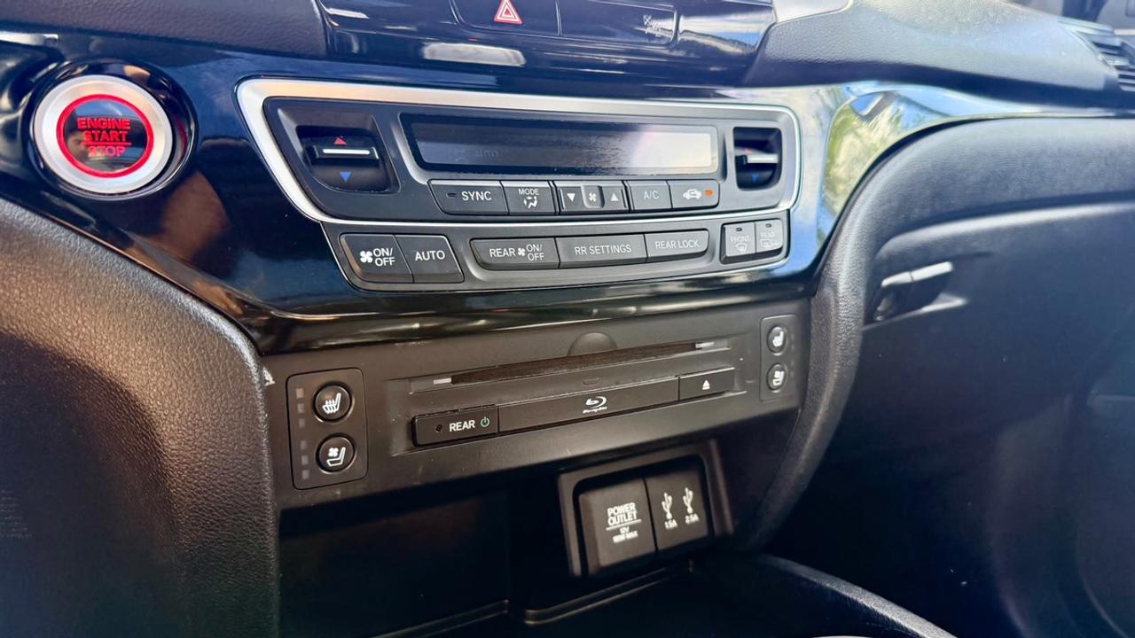 2016 Honda Pilot Touring Photo