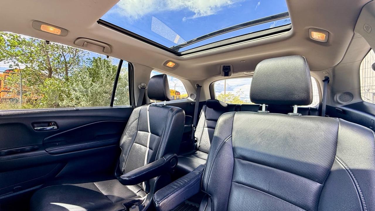 2016 Honda Pilot Touring Photo