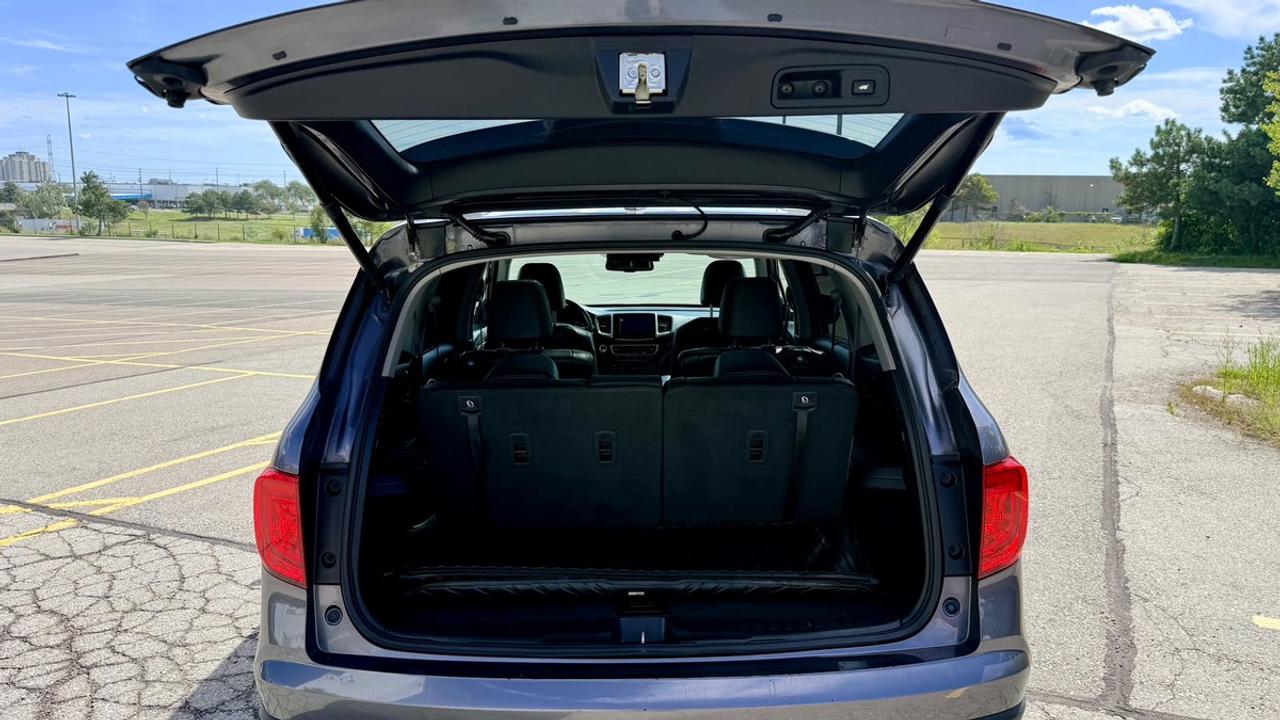 2016 Honda Pilot Touring Photo