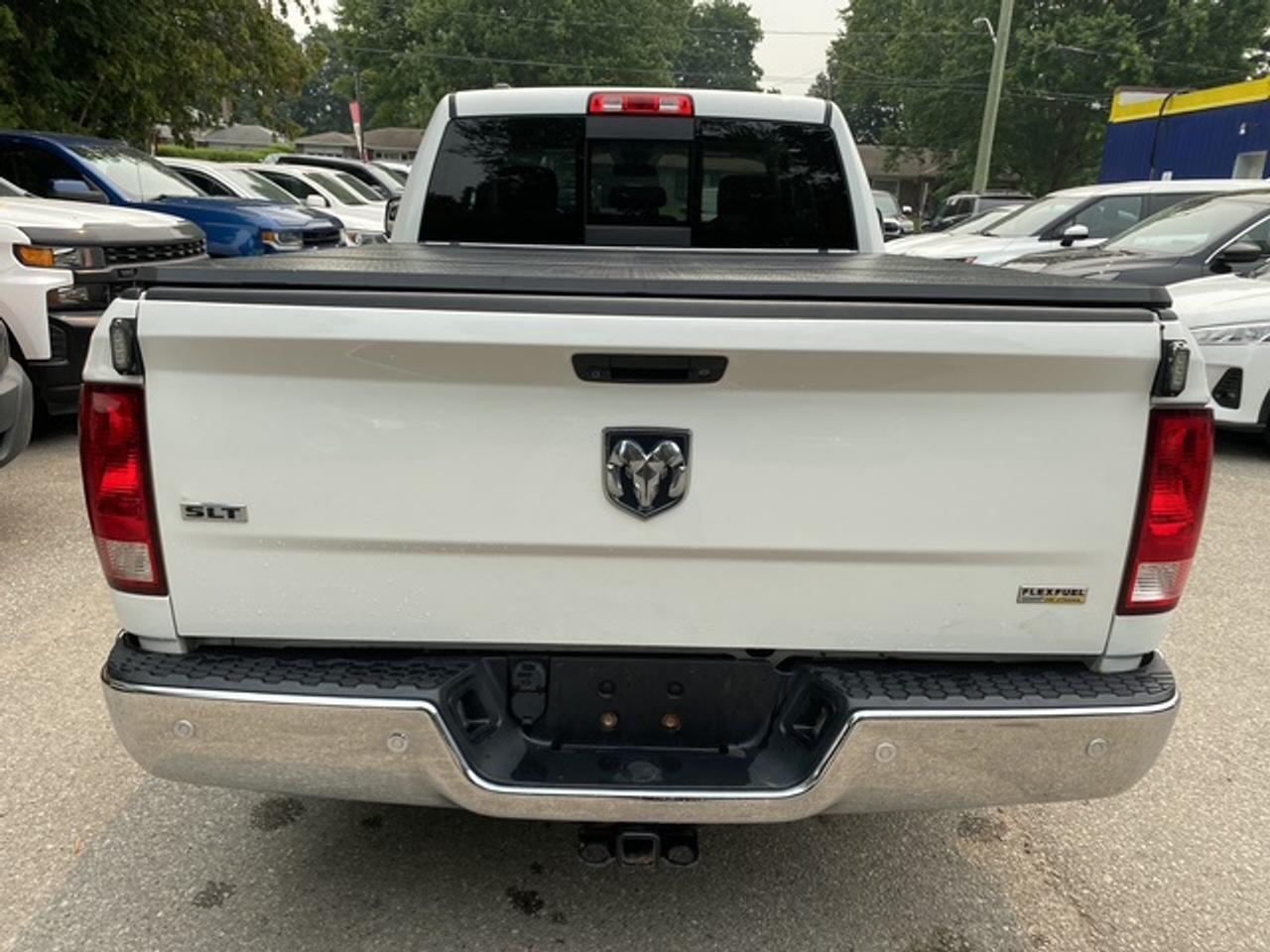 2018 RAM 1500 SLT 4X2 QUAD CAB 6'4" BOX Photo