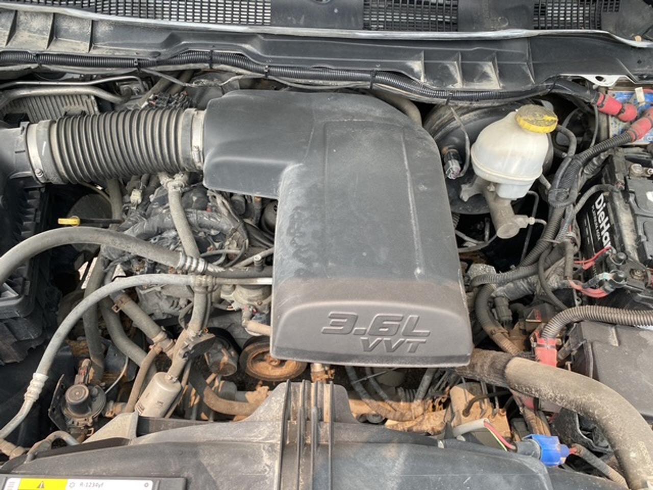 2018 RAM 1500 SLT 4X2 QUAD CAB 6'4" BOX Photo