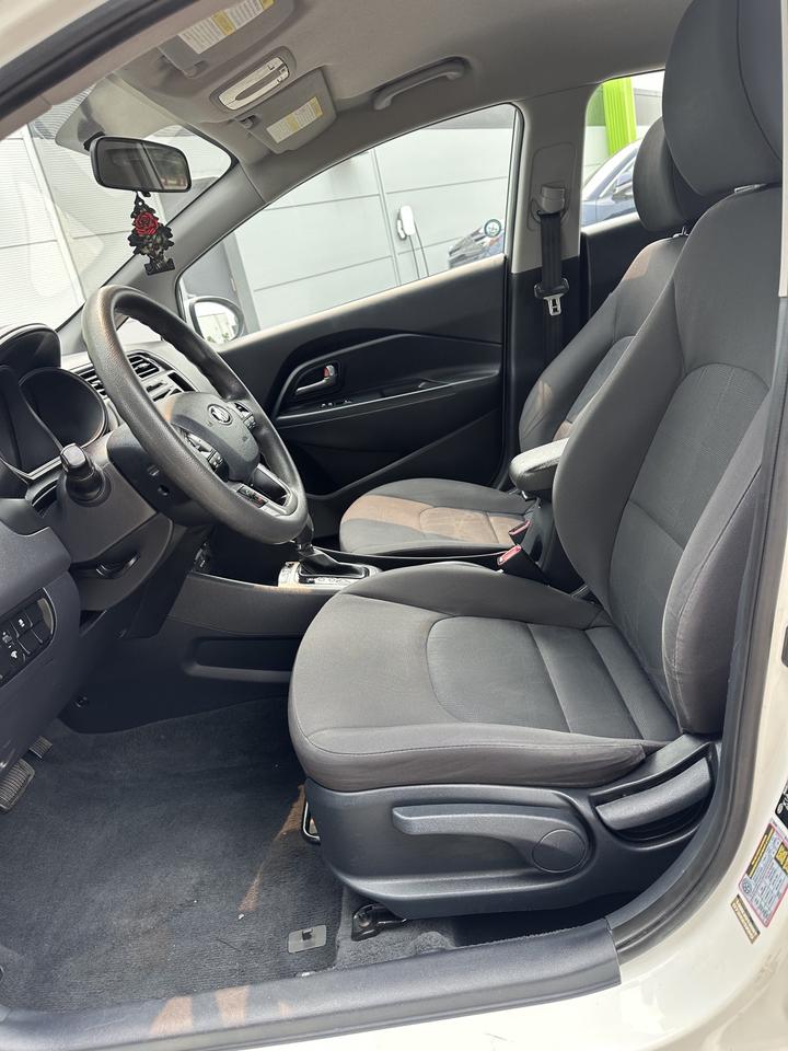 2013 Kia Rio LX Photo