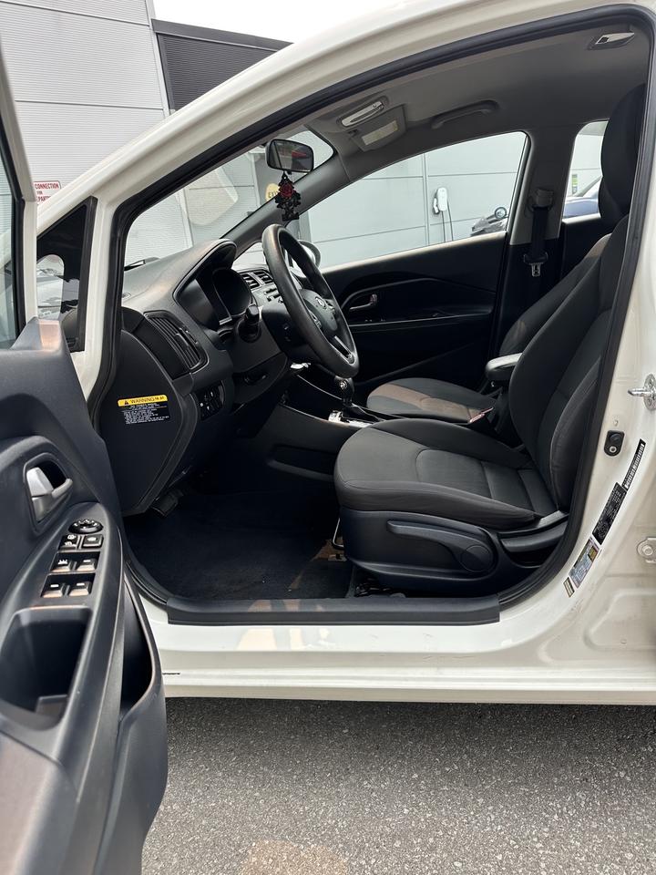 2013 Kia Rio LX Photo