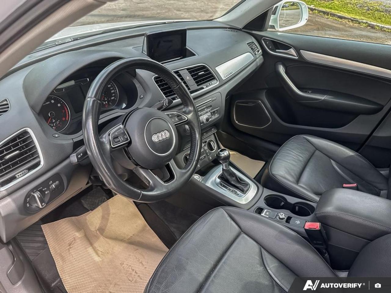 2018 Audi Q3 2.0T Technik Photo