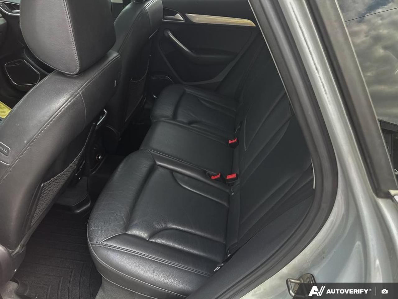 2018 Audi Q3 2.0T Technik Photo