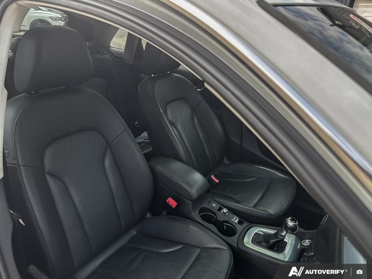 2018 Audi Q3 2.0T Technik Photo