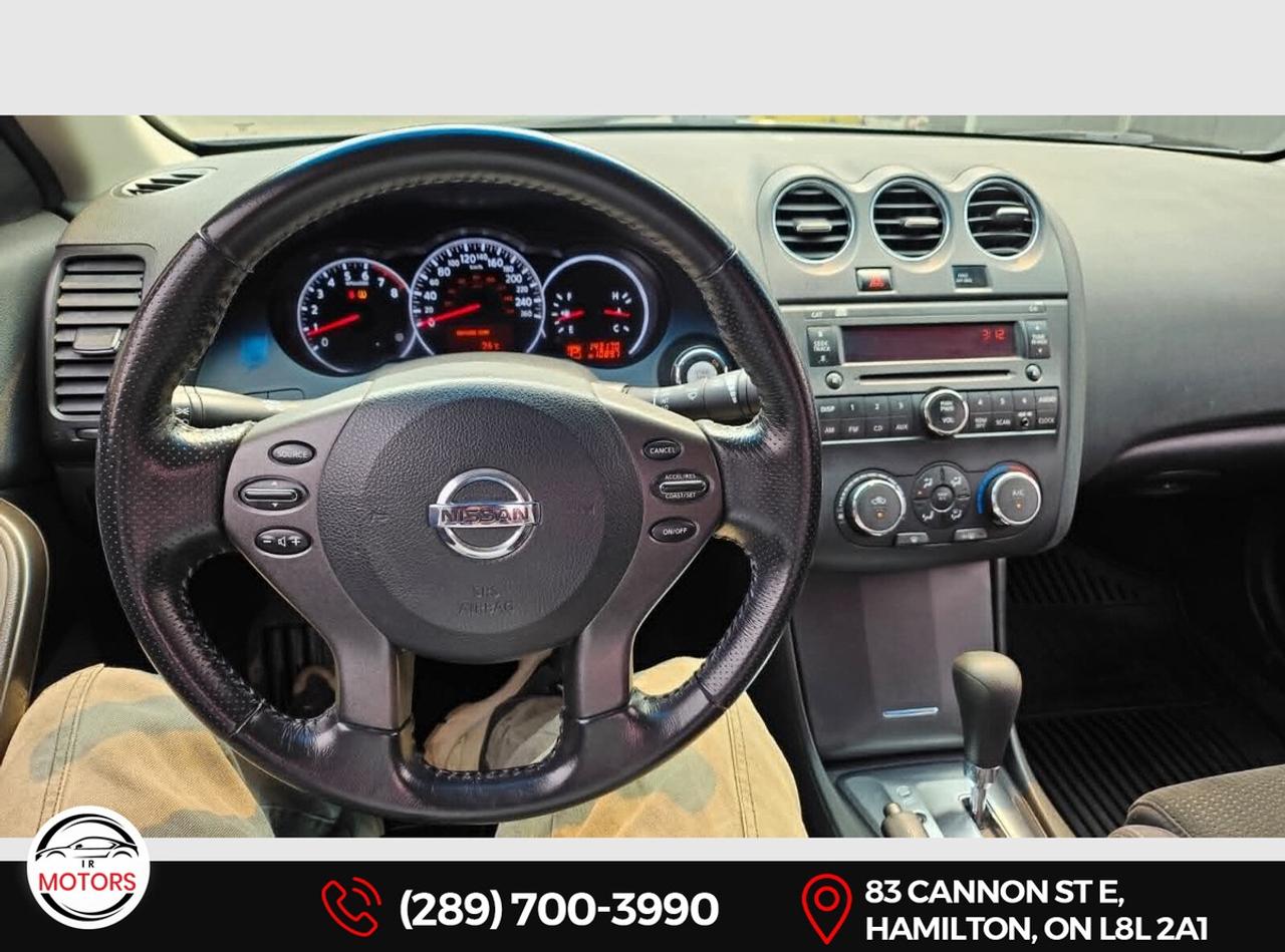 2010 Nissan Altima 2.5 S Coupe  Photo