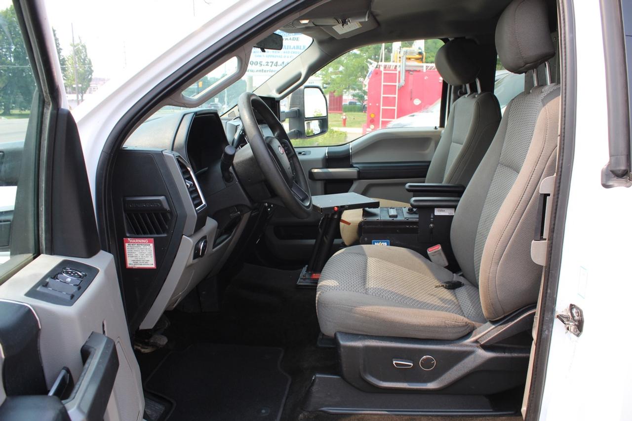 2017 Ford F-350 XLT Service Body truck DRW Photo