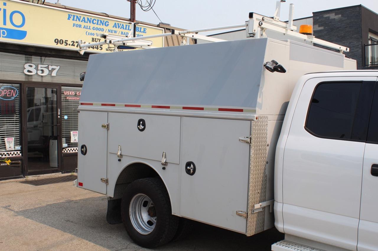 2017 Ford F-350 XLT Service Body truck DRW Photo
