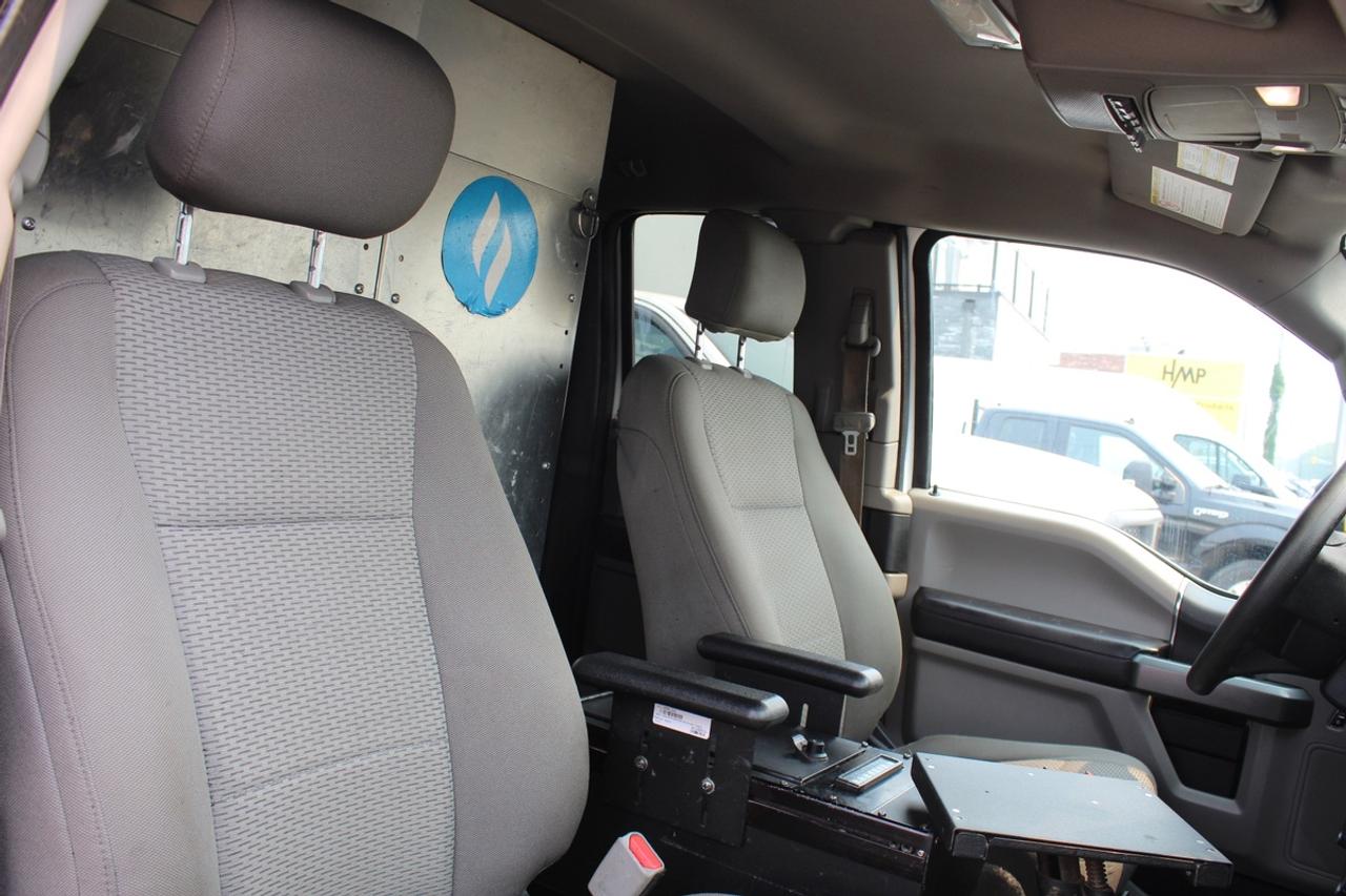 2017 Ford F-350 XLT Service Body truck DRW Photo
