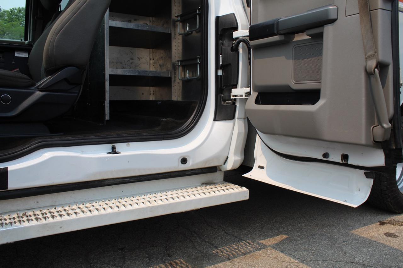 2017 Ford F-350 XLT Service Body truck DRW Photo