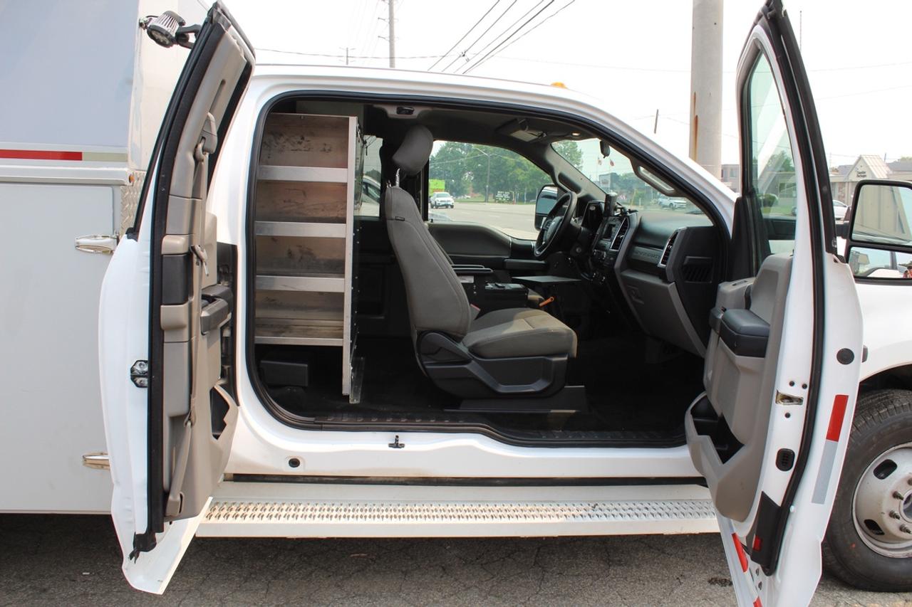 2017 Ford F-350 XLT Service Body truck DRW Photo
