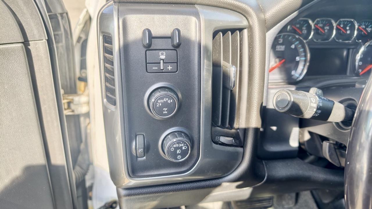 2018 Chevrolet Silverado 1500 LT Photo