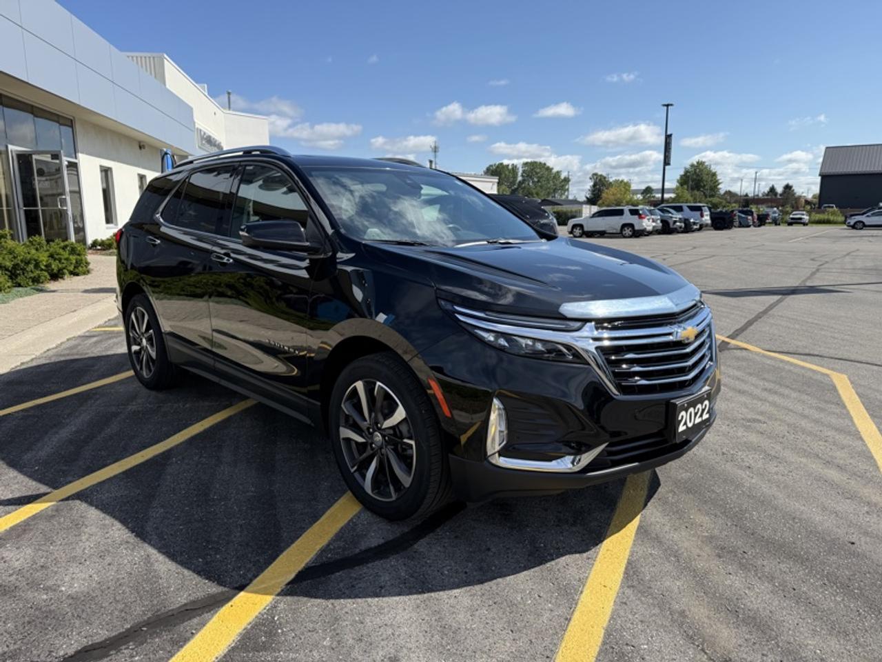 2022 Chevrolet Equinox Premier Photo