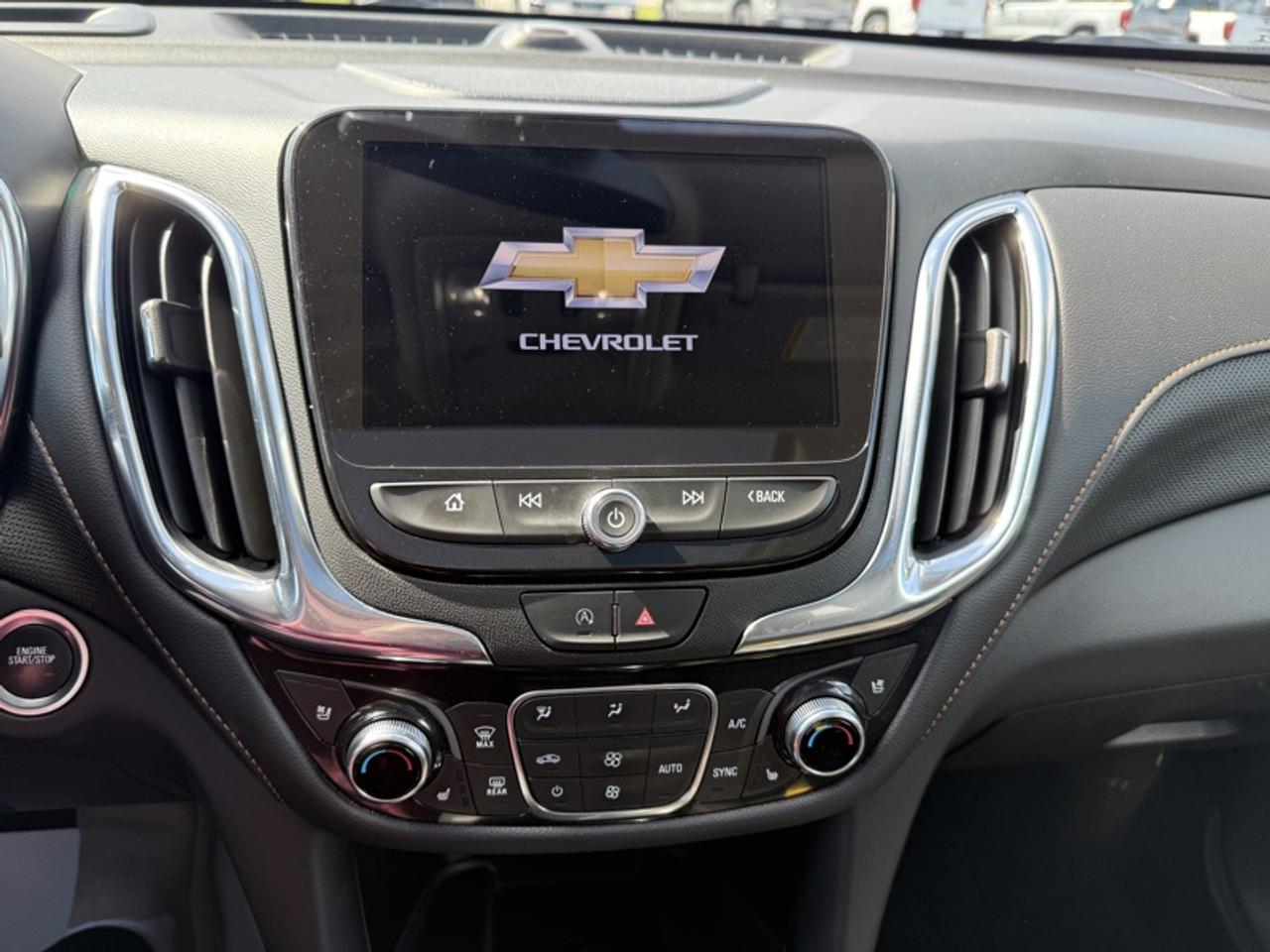 2022 Chevrolet Equinox Premier Photo