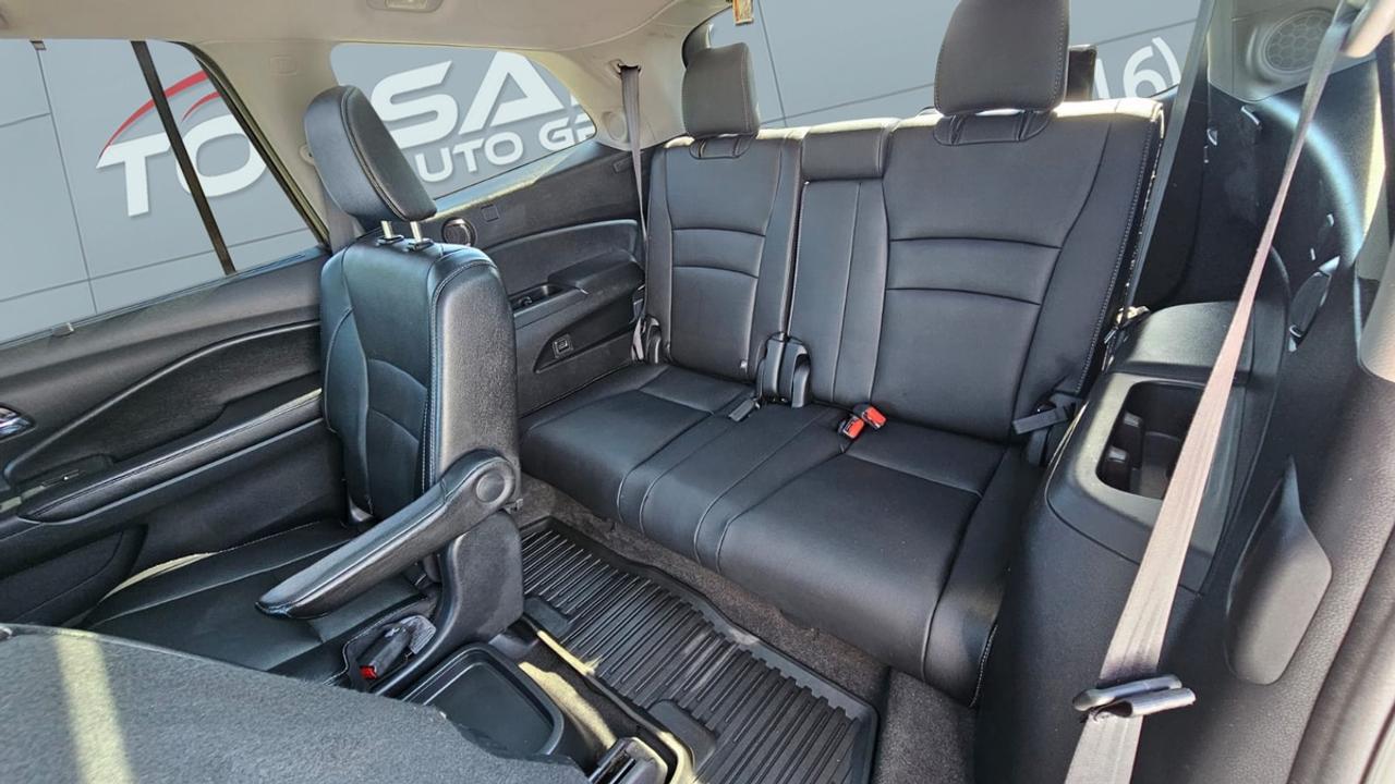 2016 Honda Pilot Touring Photo