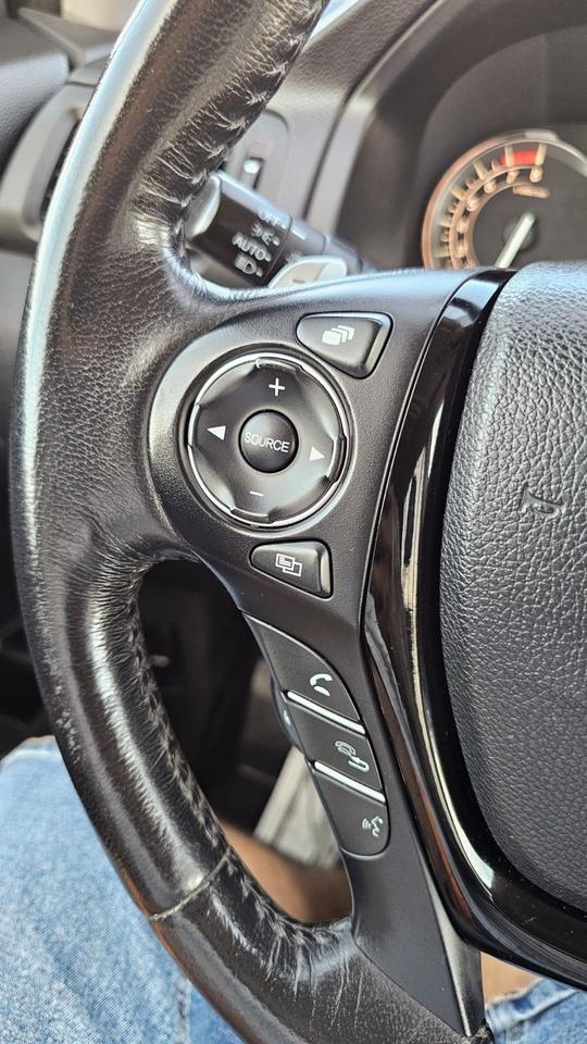 2016 Honda Pilot Touring Photo