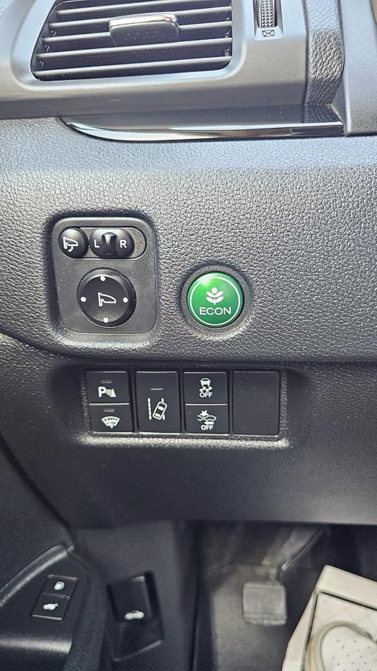 2016 Honda Pilot Touring Photo