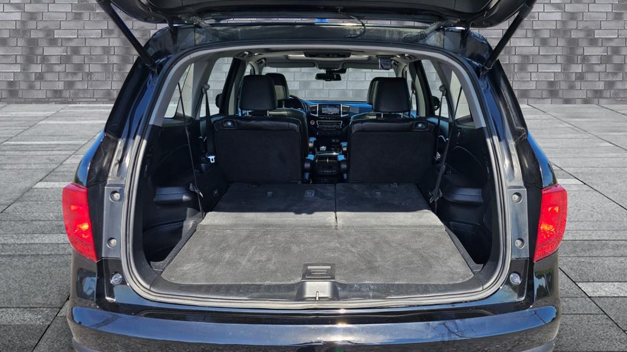 2016 Honda Pilot Touring Photo