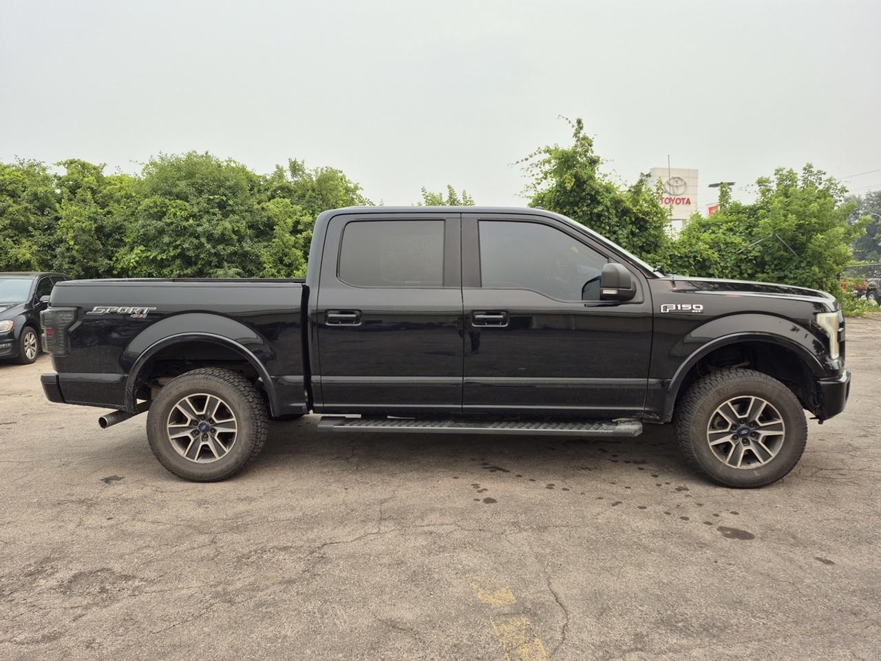 2017 Ford F-150 XLT Photo