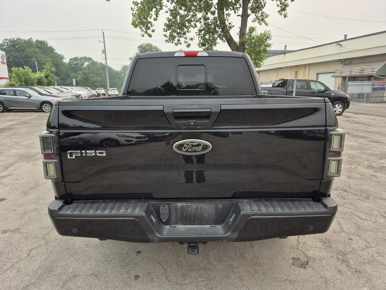 2017 Ford F-150 XLT Photo