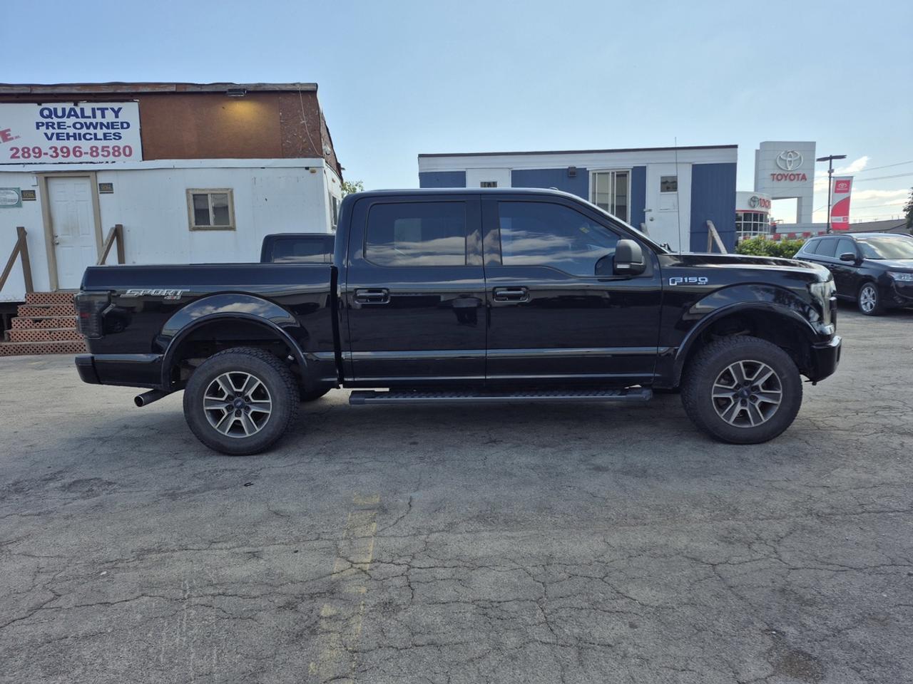 2017 Ford F-150 XLT Photo