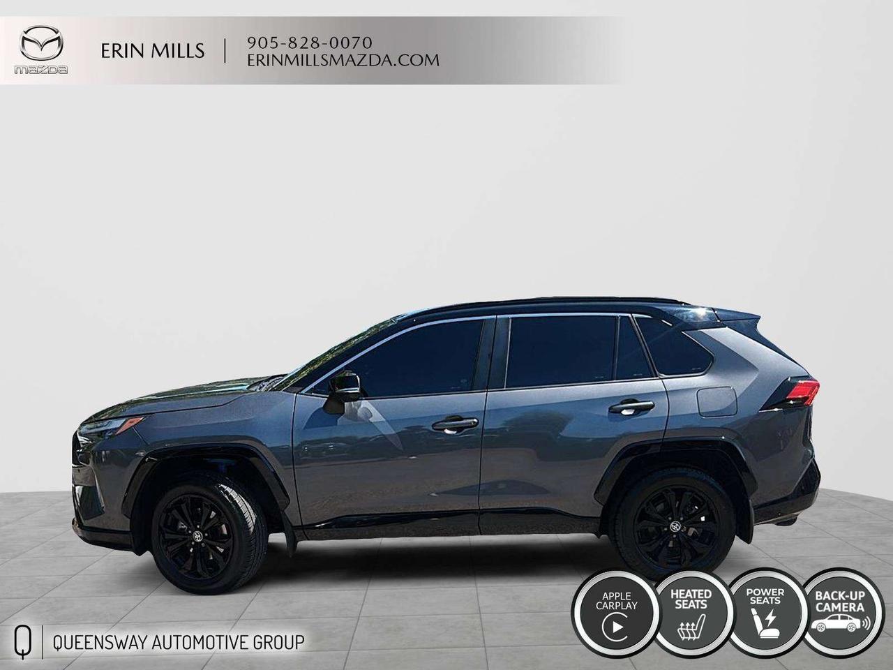 2023 Toyota RAV4 XSE HYBRID // HEATED SEATS // LOW KMS Photo4