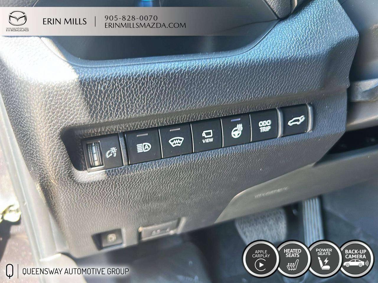 2023 Toyota RAV4 XSE HYBRID // HEATED SEATS // LOW KMS Photo