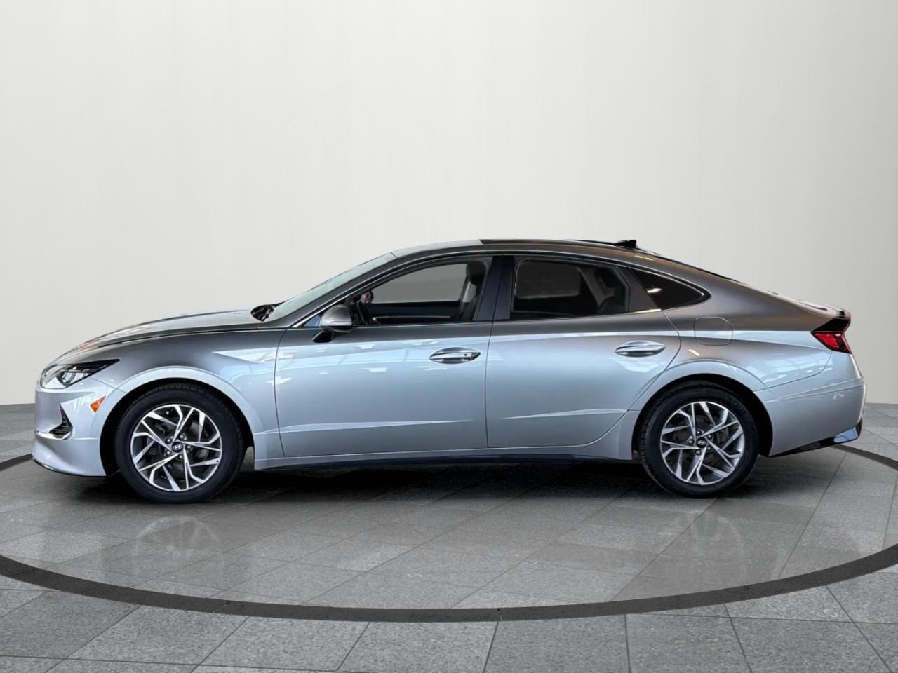 2022 Hyundai Sonata Preferred 4dr Sedan Photo